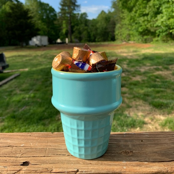 Ice Cream Cone Decor - Picture 2 of 4